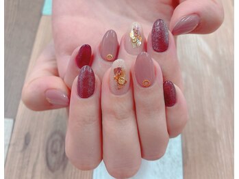 ネイル アンド アイラッシュ虹/