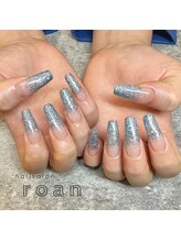 ロアンネイル(roan nail)/ラメグラデーション