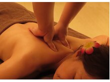 《オイルリンパマッサージ》