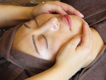 ホワイトアクア 川口店(WHITE AQUA)の写真/最新のピーリングで毛穴やくすみを解消!ハリツヤのある美しい肌を手に入れましょう☆敏感肌にもおすすめ◎