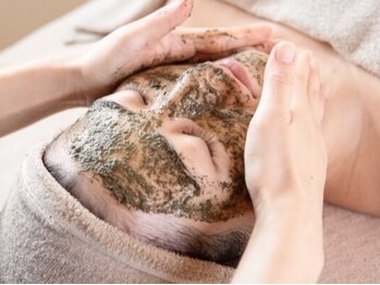 アンドグレイスプラス 恵比寿(&Grace+)の写真/【皮膚科提携】韓国ハーブピーリングで肌質改善！繰り返すニキビ・肌荒れも徹底ハーブピーリングケア☆