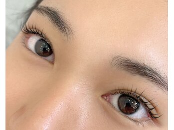 ロア(Loa)/パリジェンヌラッシュリフト