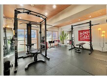 リフォースジム 大宮店(Re Force GYM)の雰囲気（【広々プライベートジム】ReForceGYMで気分爽快リフレッシュ！！）