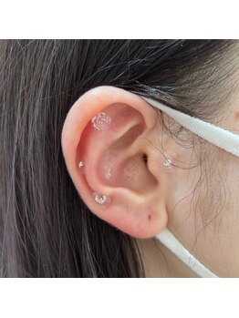 ミー(me.)/耳つぼジュエリー