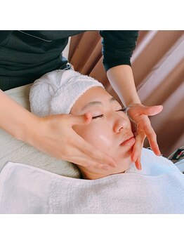ビューティースペース 本八幡店(Beauty Space)/光フェイシャル手順1