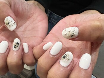 ネイルスミス 高松店(Nailsmith)/白×ダルメシアンストーン