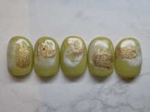 サイン(sin.)/ゴールド×ピスタチオグリーン