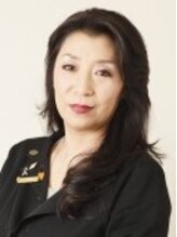 ユーネイリスト 高岡 佐野 右子