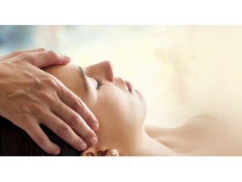 オズ六本木/小顔矯正のドライヘッドスパ