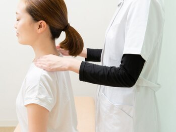 健康一の写真/【首・肩こりに◎】揉むだけでは終わらない！骨格の歪みを整え繰り返す痛みとサヨナラ！根源から徹底改善◎
