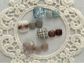 ソレイユ(Soleil)の写真/【オフ無料】〈FOOT ワンポイントコース〉フットバス込、甘皮ケア保湿付き 
足の疲れを癒すひととき…♪