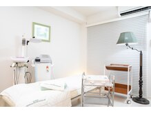 石井クリニック美容研究所エステティク 熊本サロンの雰囲気(白で統一されたクリーンな店内です。)