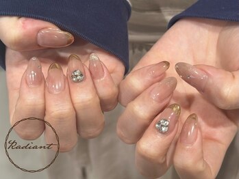 レディアント(Radiant)の写真/【日常に溶け込む上質デザイン◇】速くて丁寧！オフィスでも映える上品ネイルでさりげない輝きを指先に＊