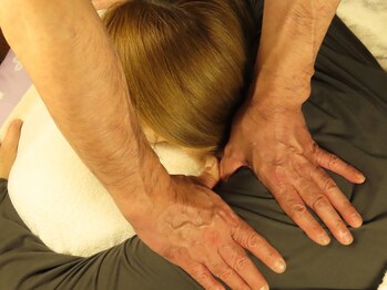 もみほぐし整体 十姉妹商店 長橋店/肩甲骨剥がし
