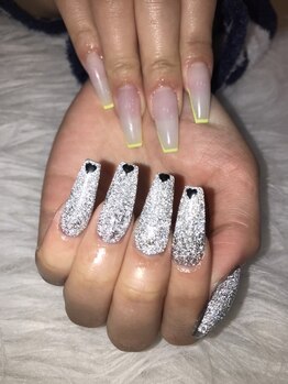 エスフィーネイルサロン ブリーユ(Esfy nailsalon Brille)/フラッシュネイル