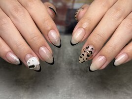 黒フレンチ×ヒョウ柄