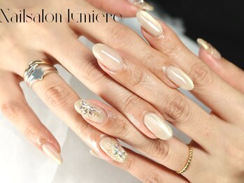 リュミエール(Lumiere)/雪の結晶ネイル