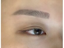 ビューステージ アイブロウサロン 岡山/キリっとストレート眉！