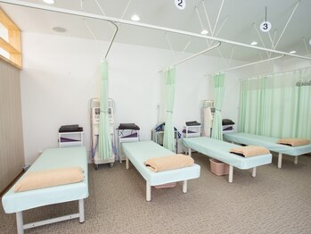 わかき接骨院の写真/【歴20年/30万件の実績】「腰痛もち」「首肩こりが痛み始めた」危険信号を感じたら接骨院がおすすめ!