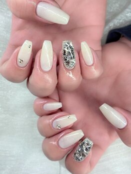 ヒリビューティー(Hili beauty)の写真/【ジェル定額ネイル¥4700～】季節やトレンドを押さえた可愛いデザインを豊富にご用意♪心ときめく指先に☆
