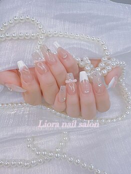 リオラネイル(Liora Nail)/長さ出しシンプルデザイン