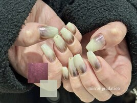 ミラーグラデーションネイル