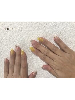 ネイルサロンアンドスクール ノーブル(noble)/フラワー&シースルーネイル