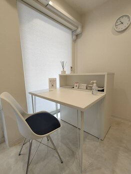 メンズファクトリー 練馬店/受付・カウンセリングスペース