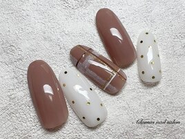 チェック&ドット柄ネイル