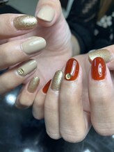 レディグリッター(Lady glitter)/秋カラーアシメネイル