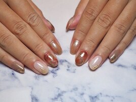 予約割引で自由アートが楽しめる