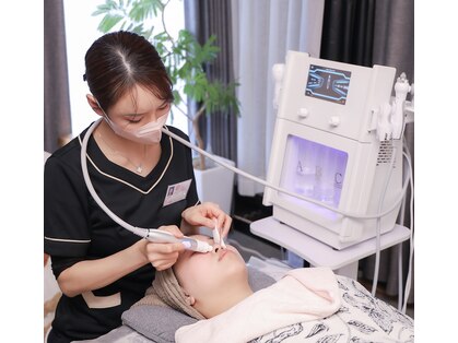 サロン ドゥ ミュゲ(Salon de Muguet)の写真