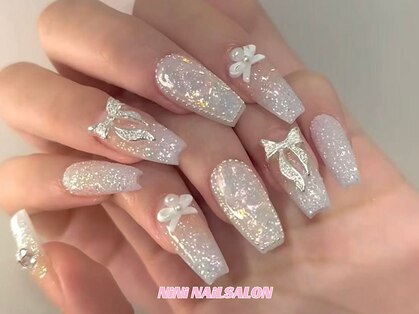 ニニ(NiNi)の写真