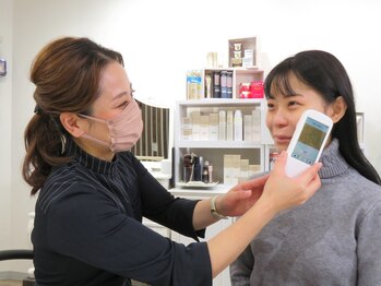 R&M ヤマナカ/本格的肌診断