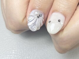 人魚の鱗ネイル　【岡山】