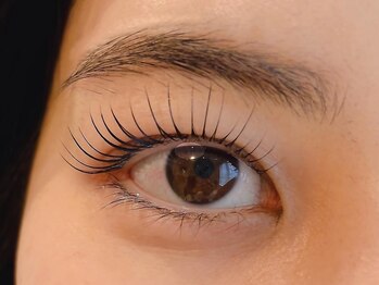 ジュア(Jua)の写真/【NUNUアイラッシュ☆】美しいまつげは、時間にも負けない！キープ力抜群◎モチの良さが人気の秘訣♪