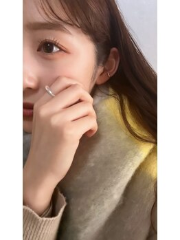 メリーロウ(meryllow)/至近距離でも綺麗なまつ毛に