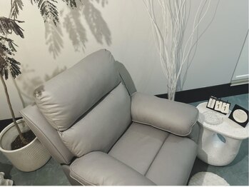 ヒトヤスミ(HITOYASUMI)/どっちが好み?