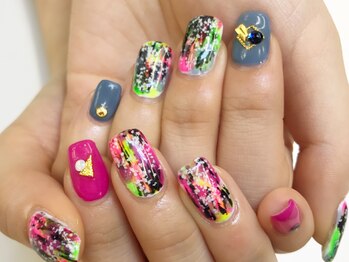 カラフルペイントネイル