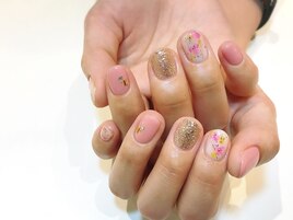ふんわりフラワーネイル