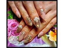 ベーラ(Bella)/キラキラネイル