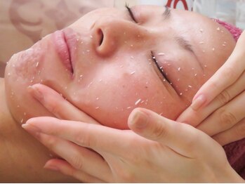 ハウオリ(Hauoli)の写真/美容大国”韓国”の本格化粧品【セルマンピーリング】導入◎CICA(シカ)が主成分だからお肌にも優しい♪