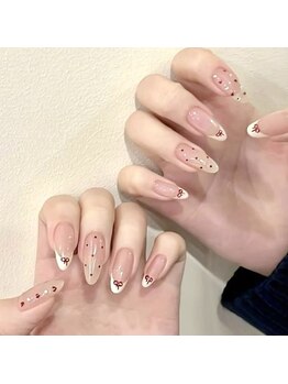 ヘブン ネイル 鶯谷(HEAVEN Nail)/Cute Dots Nails