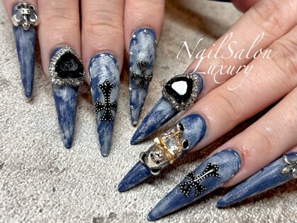 ネイルサロンラグジュアリー 梅田店(LUXURY)の写真