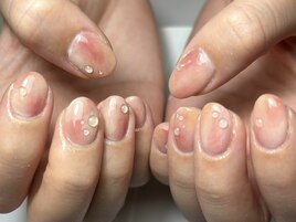ちゅるんっ♪桃ネイル