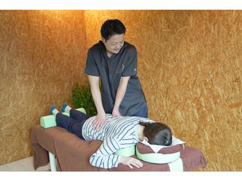 いるま指圧治療院 和の写真/腰痛の原因を腰だけでなく全身の動きから分析し、改善・再発しにくい身体づくりをサポートします。