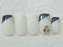 リデル(liddell)/変形フレンチ×Vカットストーン