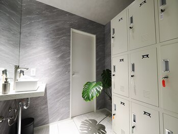 プライベートサウナ 苦楽園(private sauna)/女性更衣室＆トイレ