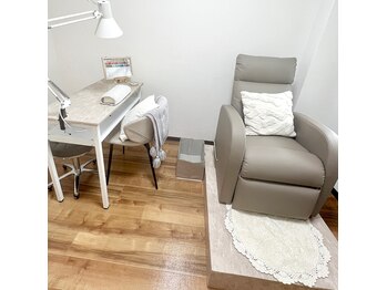 アカネイル(akanail)