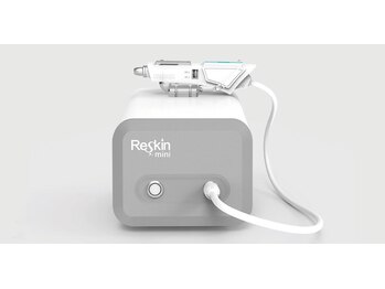 北千住整骨院/幹細胞を肌深層に入れる美容機器